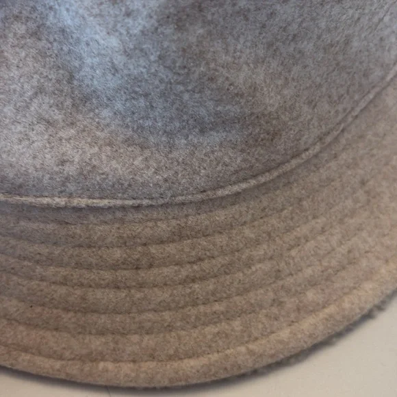 REITMANS Bucket Hat - Picture 4 of 7
